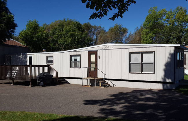 2 Bedroom Mobile Home Rental on Lake Mille Lacs
